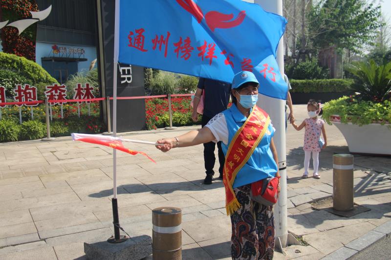 <strong>用力艹我的逼</strong>